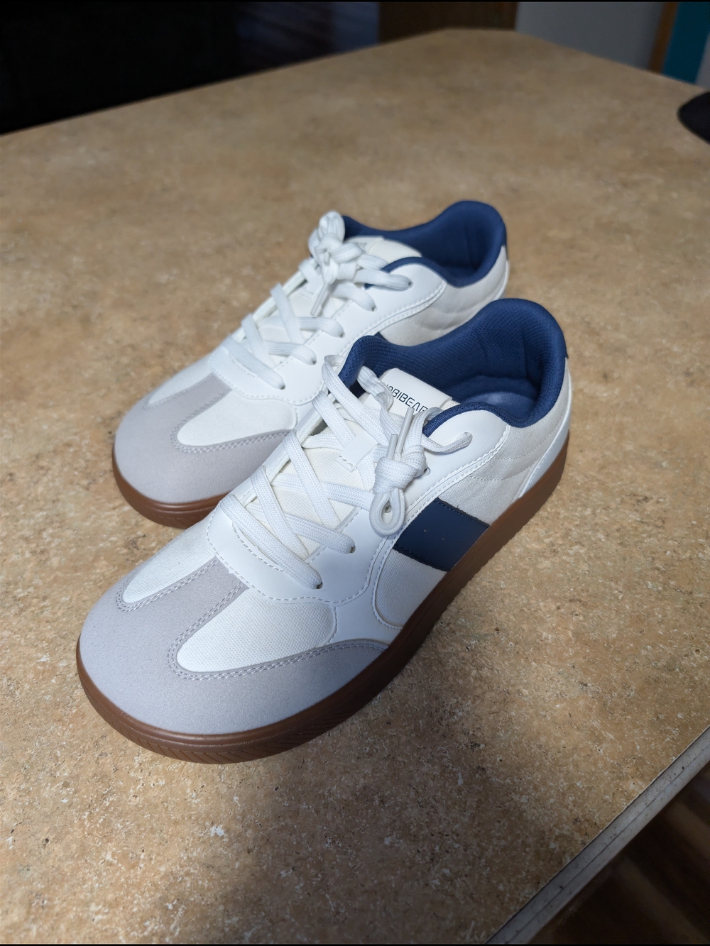 Hobibear White and Navy Low-Top Sneakers with Gum Sole
